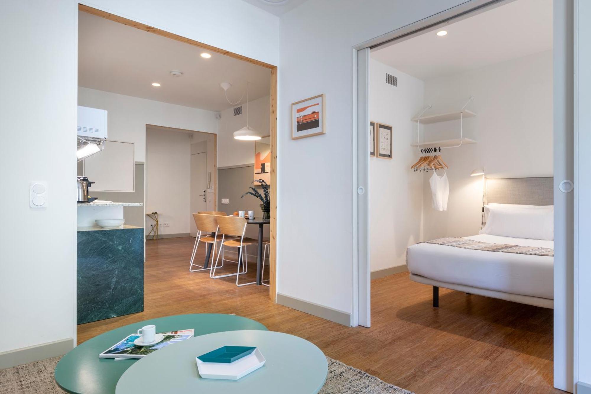 ברצלונה Aspasios City Oasis Apartments מראה חיצוני תמונה