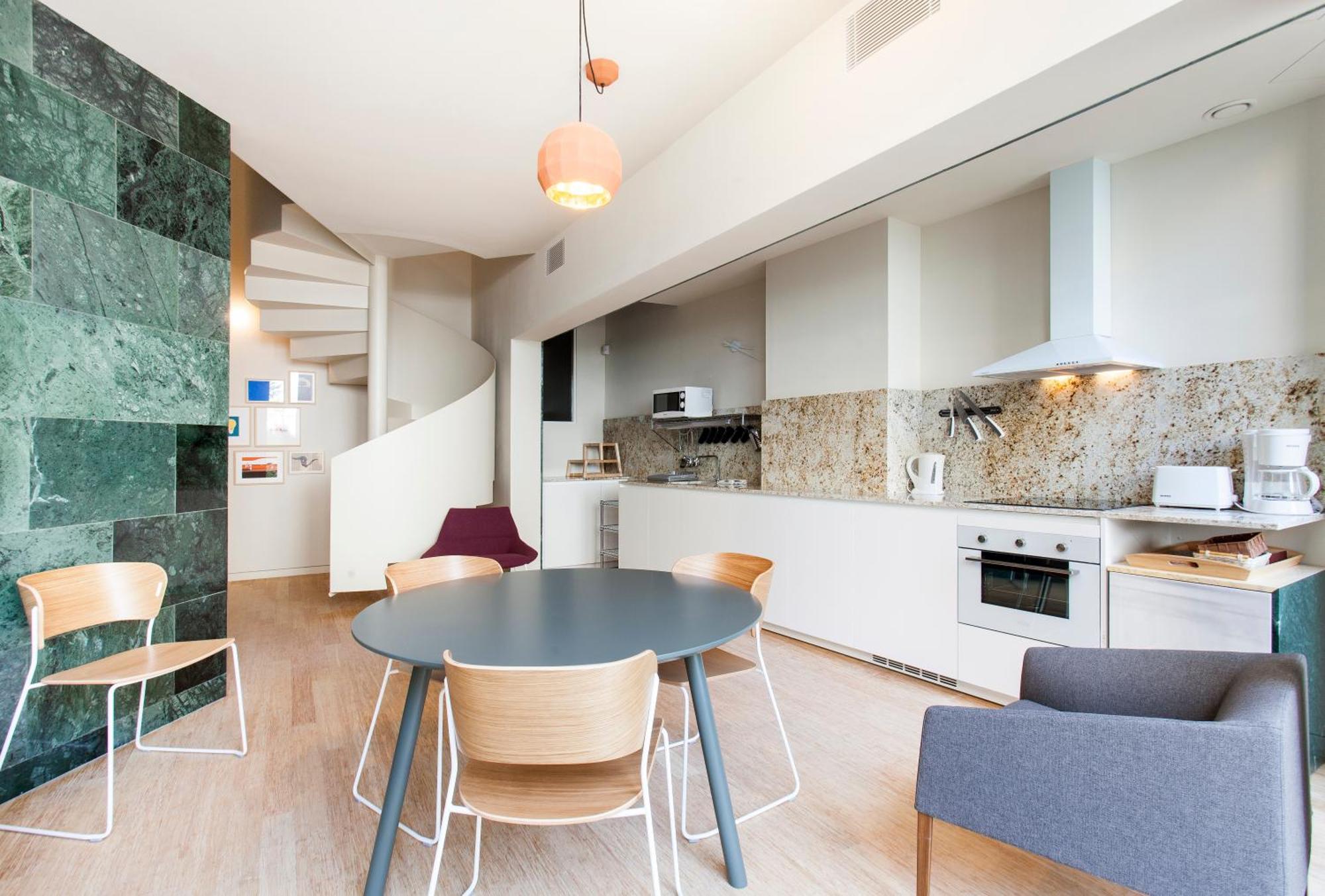 ברצלונה Aspasios City Oasis Apartments מראה חיצוני תמונה